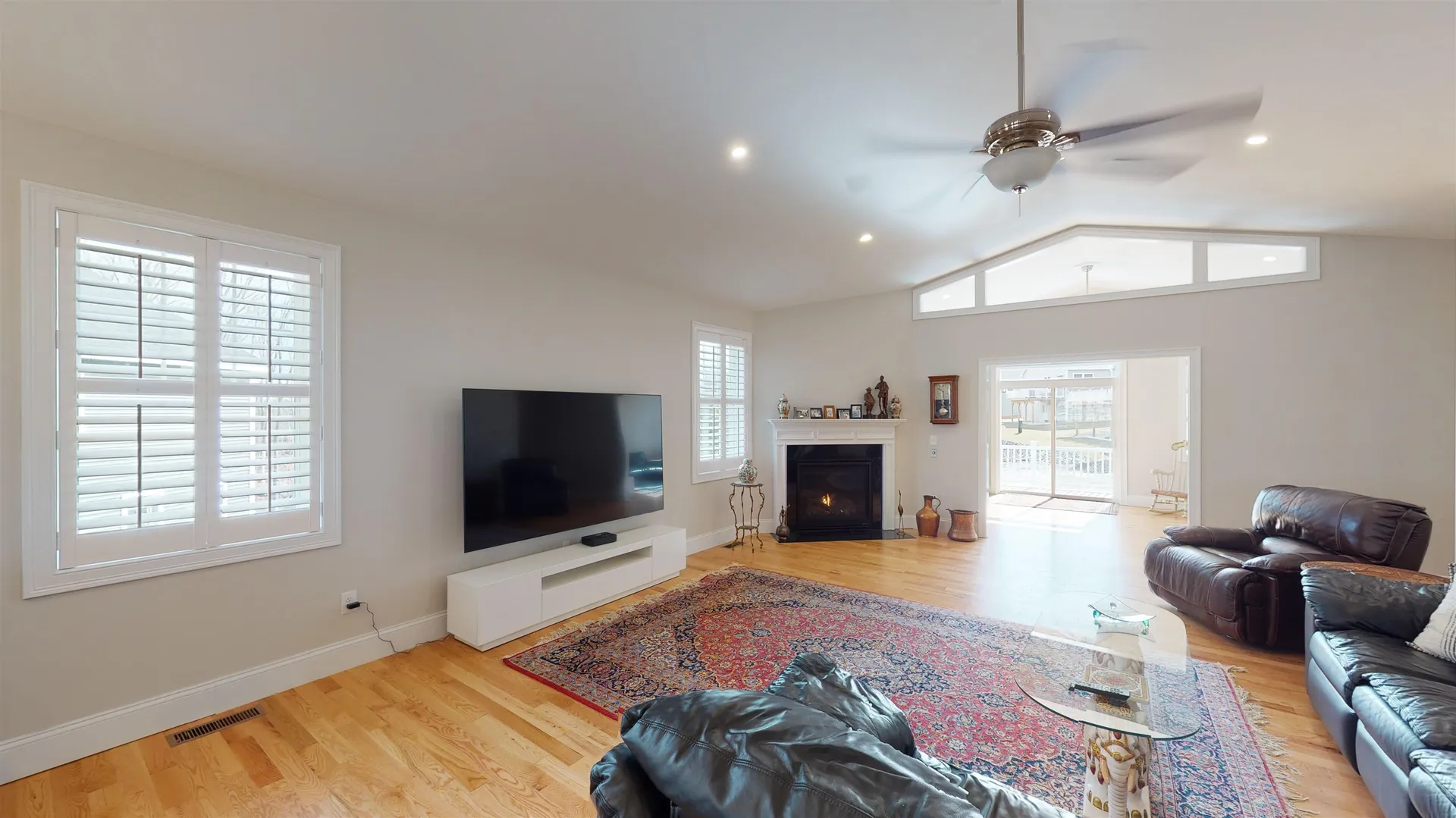 5 Mary Joe Lane Raymond NH 03077