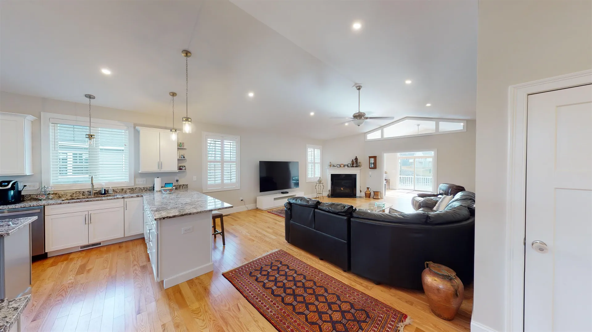 5 Mary Joe Lane Raymond NH 03077