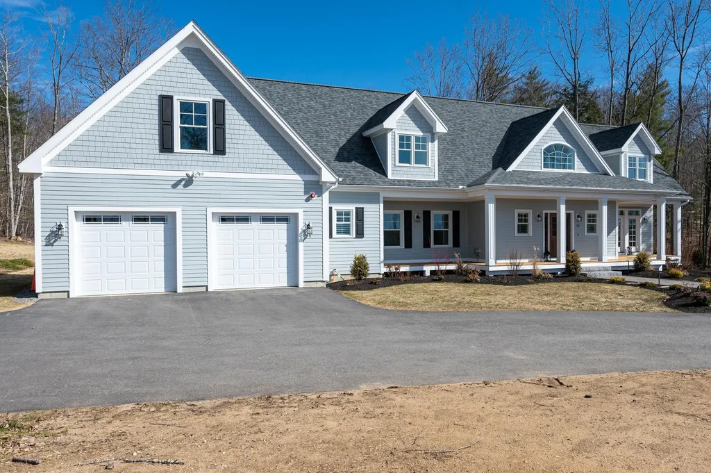 38 Rowe Farm Road Gilford NH 03249