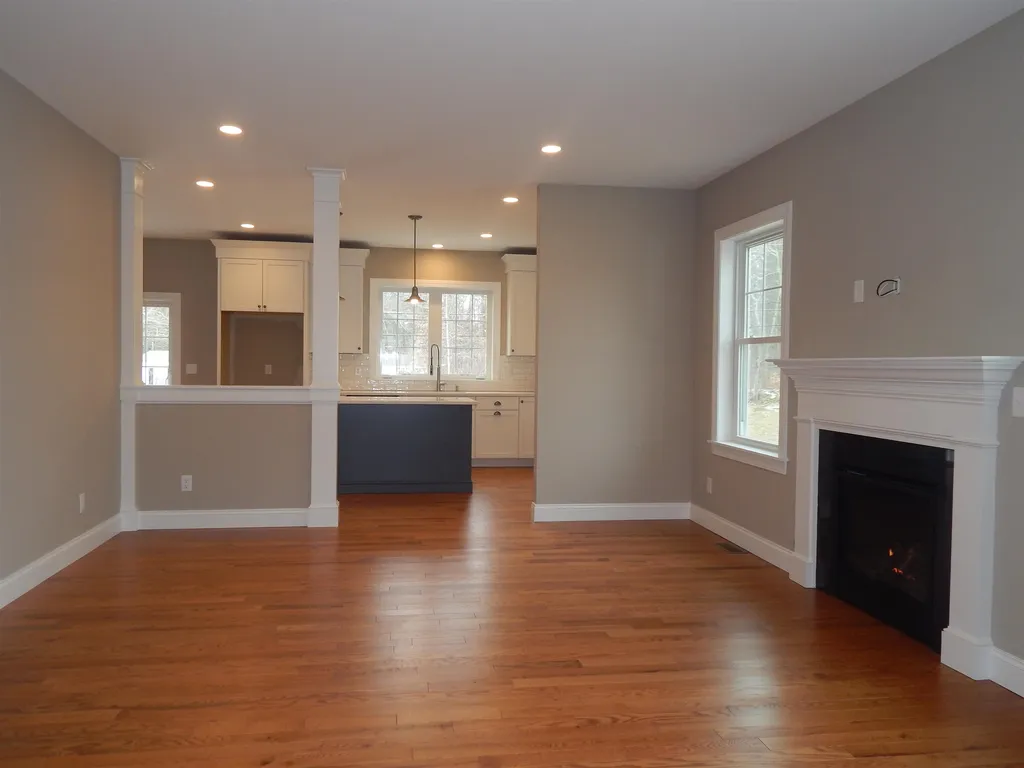 17 Rose Fountain Lane Hampton NH 03842