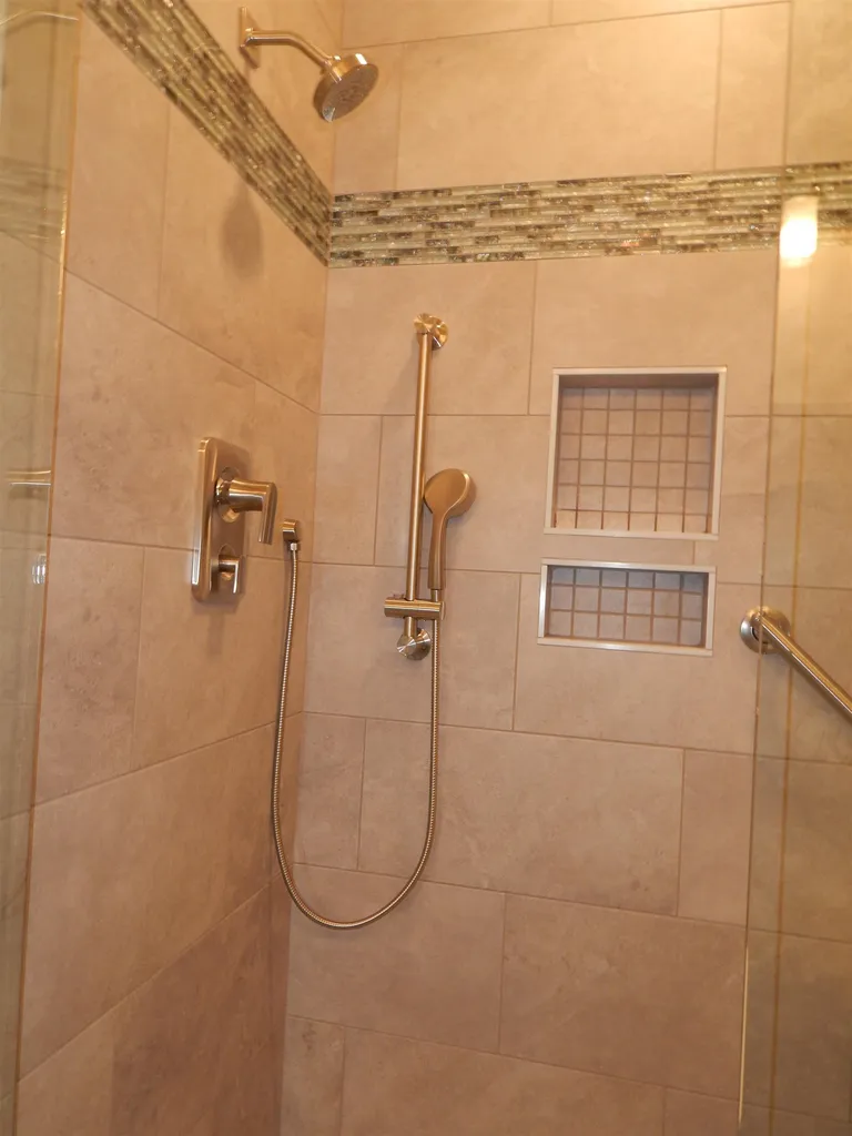 17 Rose Fountain Lane Hampton NH 03842