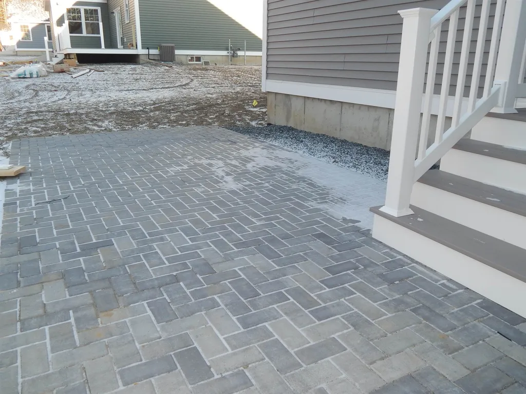 17 Rose Fountain Lane Hampton NH 03842