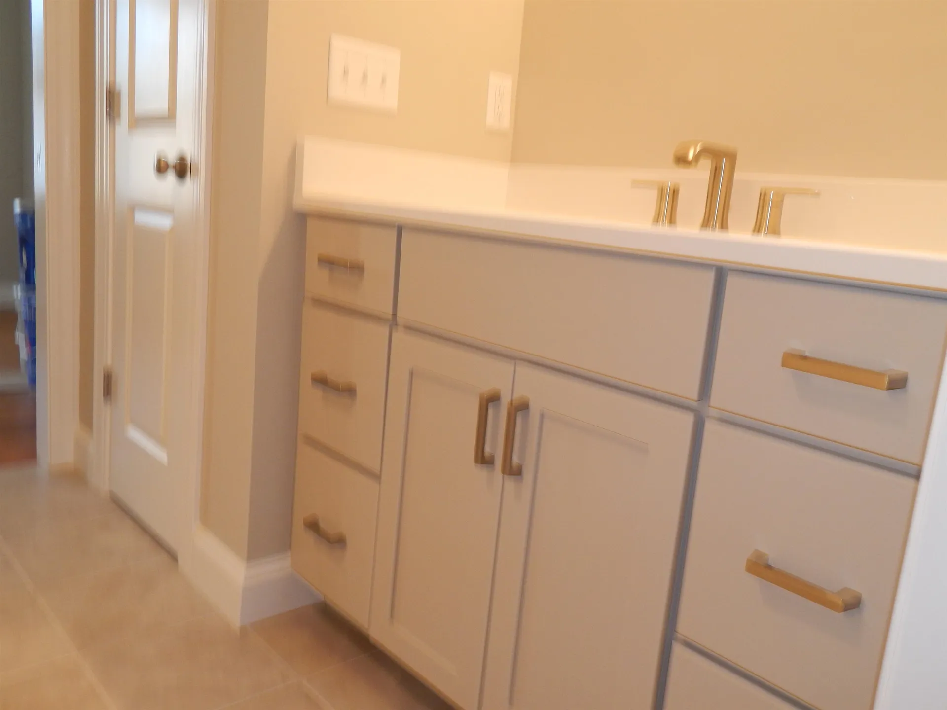 17 Rose Fountain Lane Hampton NH 03842