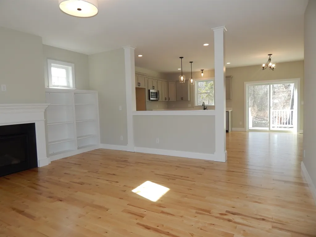 15 Rose Fountain Lane Hampton NH 03842