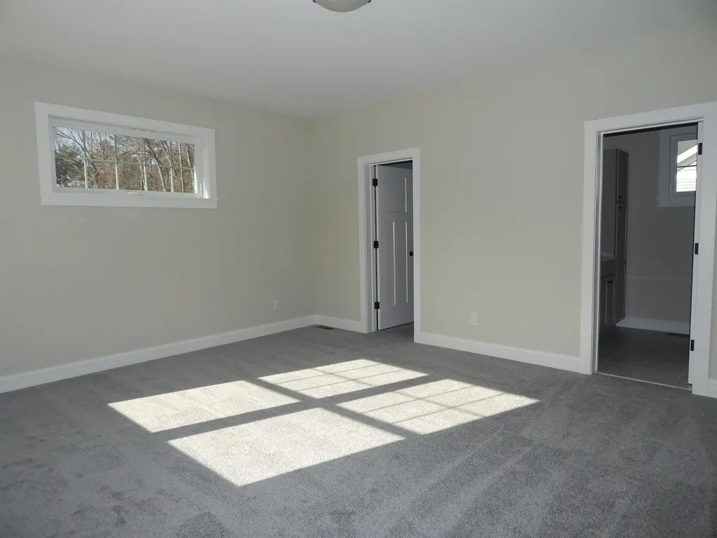 15 Rose Fountain Lane Hampton NH 03842