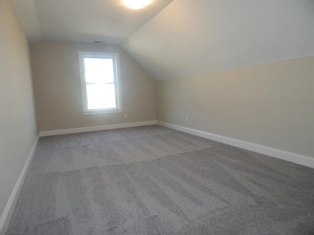15 Rose Fountain Lane Hampton NH 03842