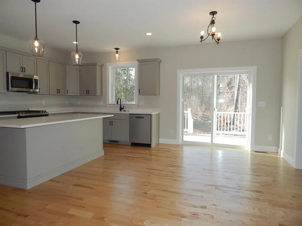 15 Rose Fountain Lane Hampton NH 03842