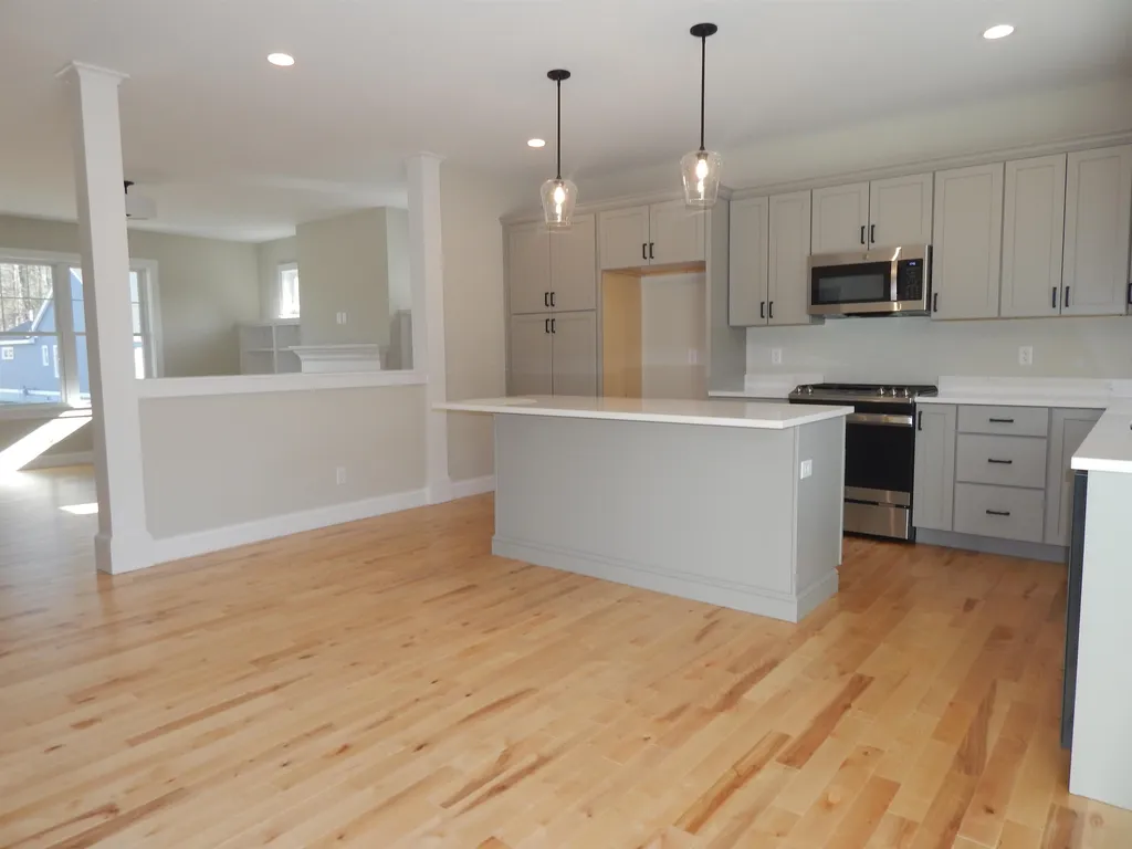 15 Rose Fountain Lane Hampton NH 03842