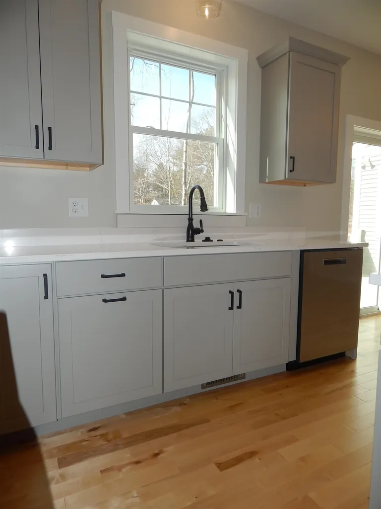 15 Rose Fountain Lane Hampton NH 03842