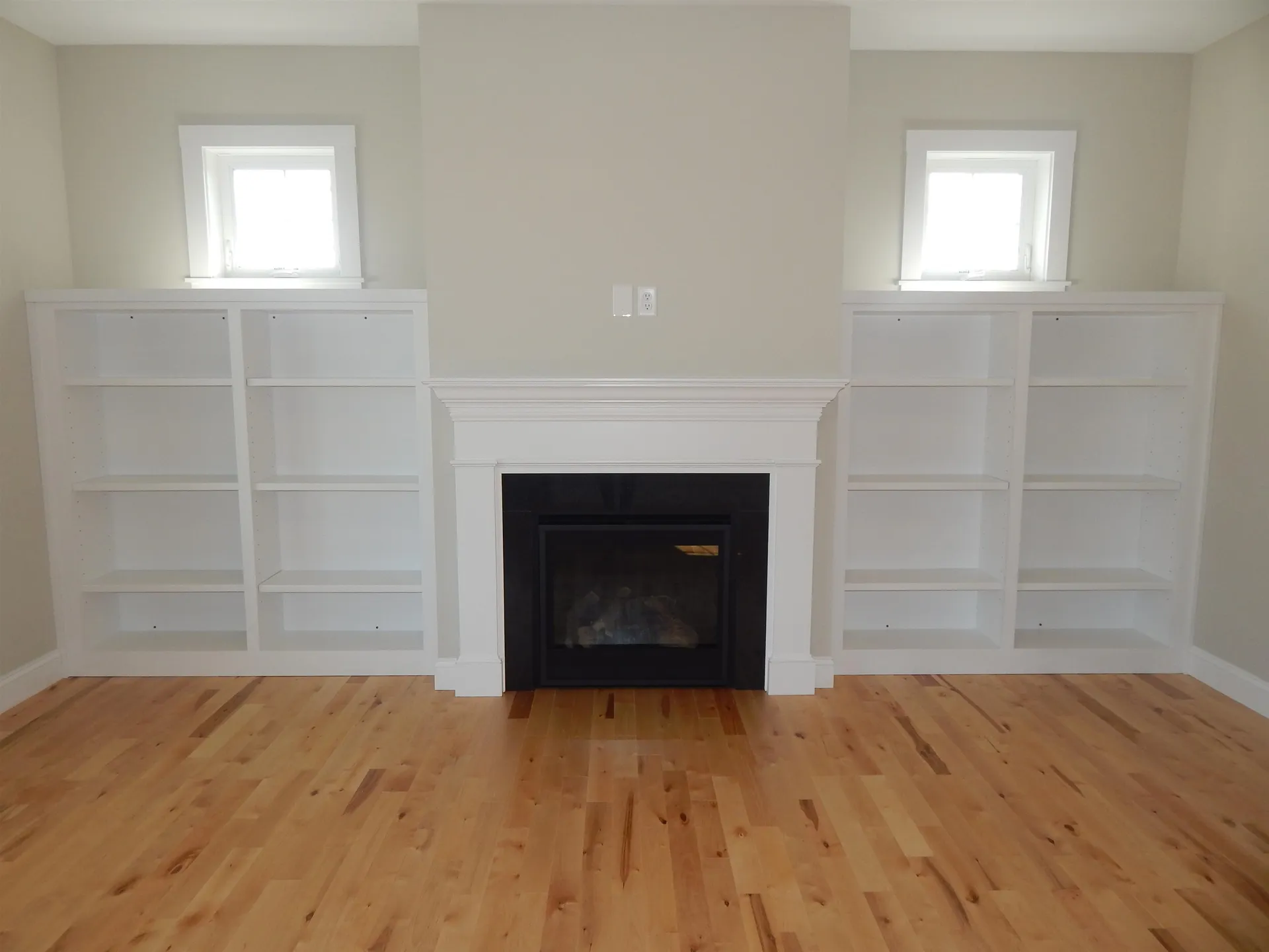 15 Rose Fountain Lane Hampton NH 03842