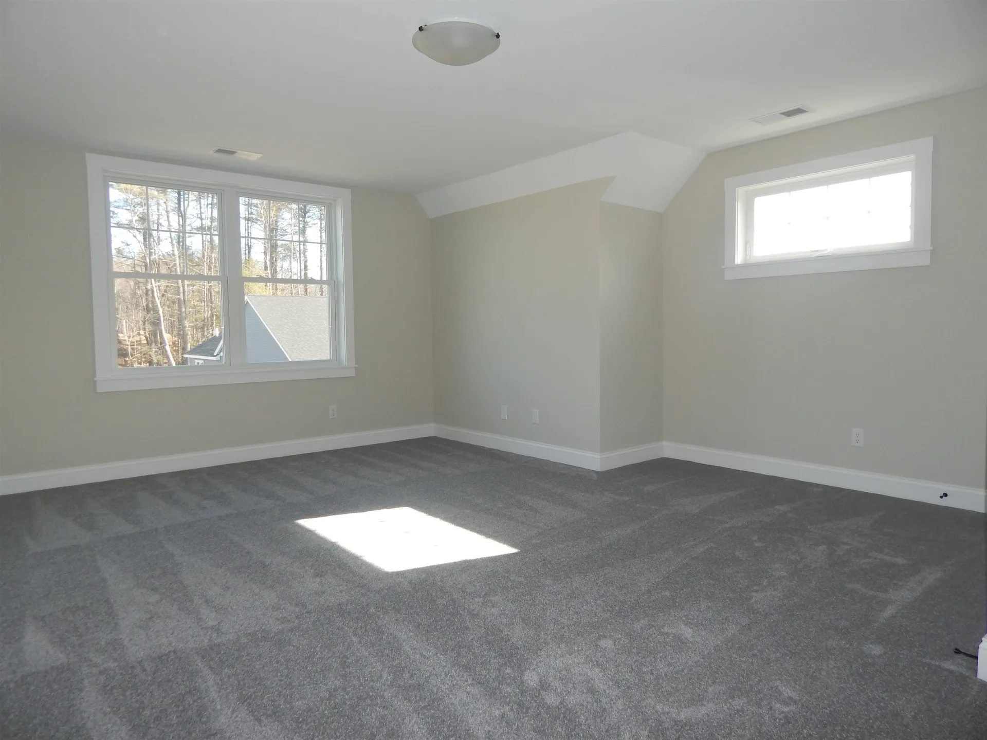 15 Rose Fountain Lane Hampton NH 03842