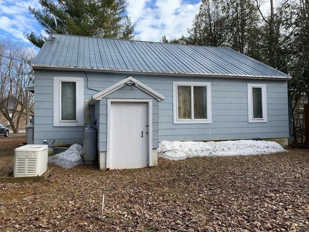 2176 Main Street Isle La Motte VT 05463
