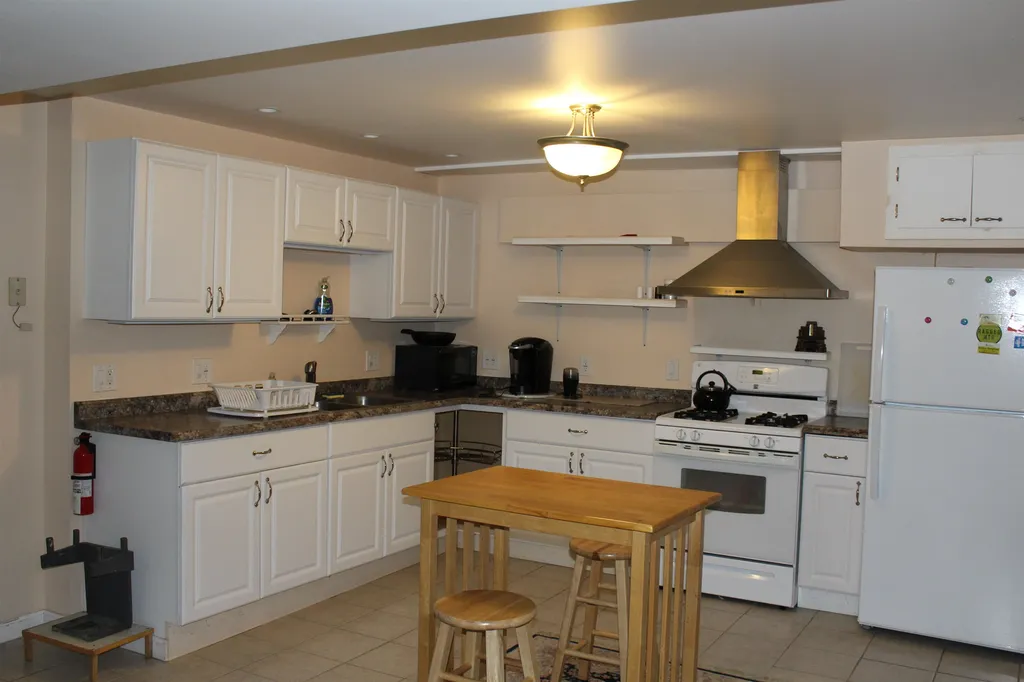 768 North Main Street Hartford VT 05001