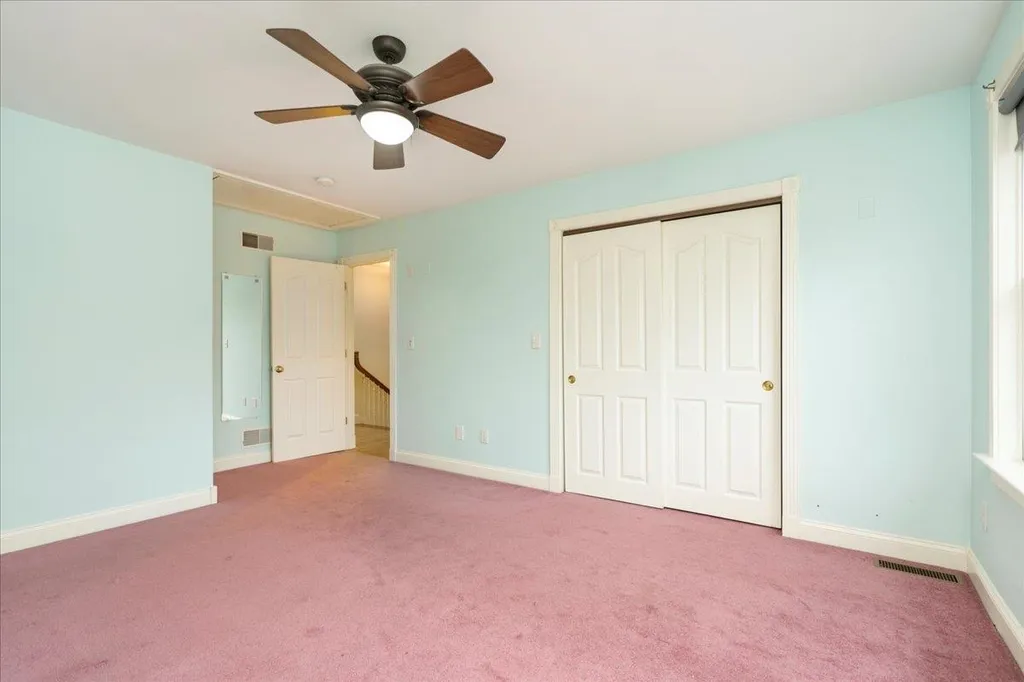 131 Lindsey Way Goffstown NH 03045