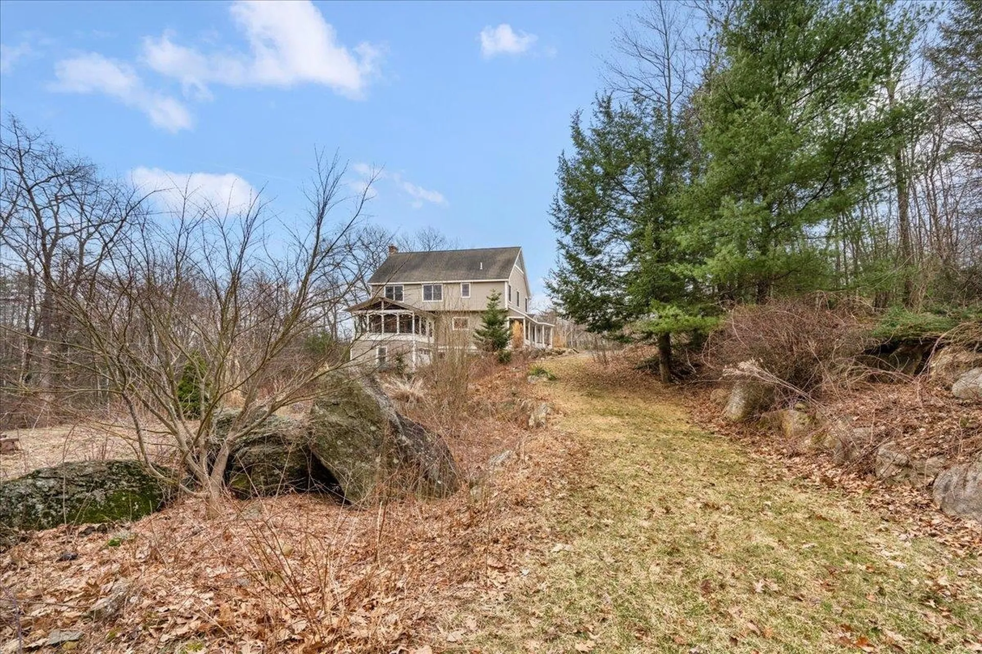 131 Lindsey Way Goffstown NH 03045