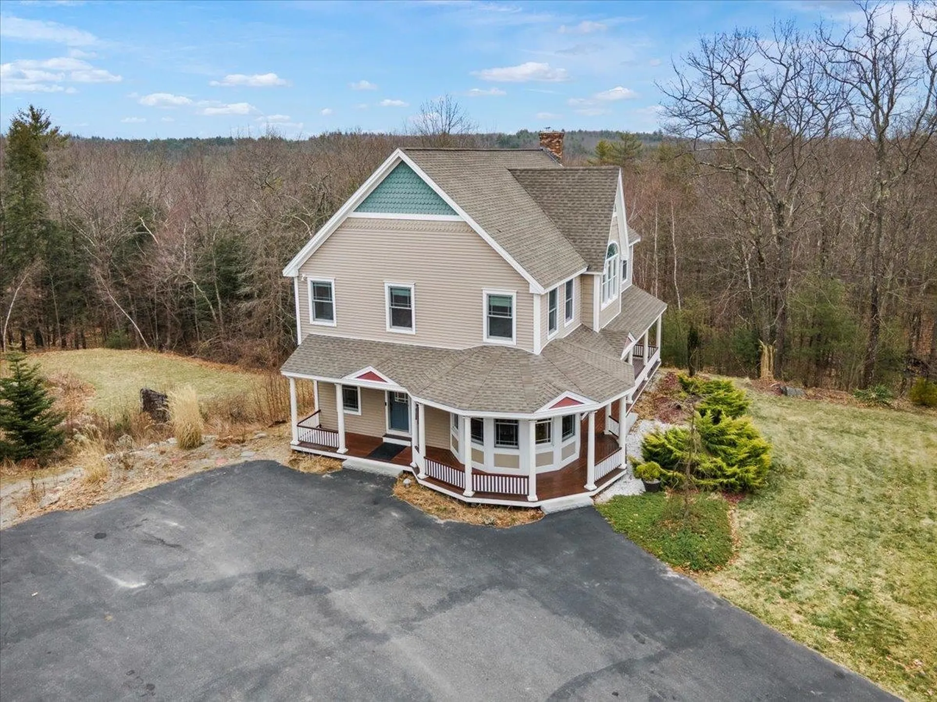 131 Lindsey Way Goffstown NH 03045