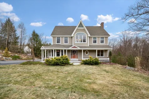 131 Lindsey Way Goffstown NH 03045