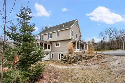 131 Lindsey Way Goffstown NH 03045