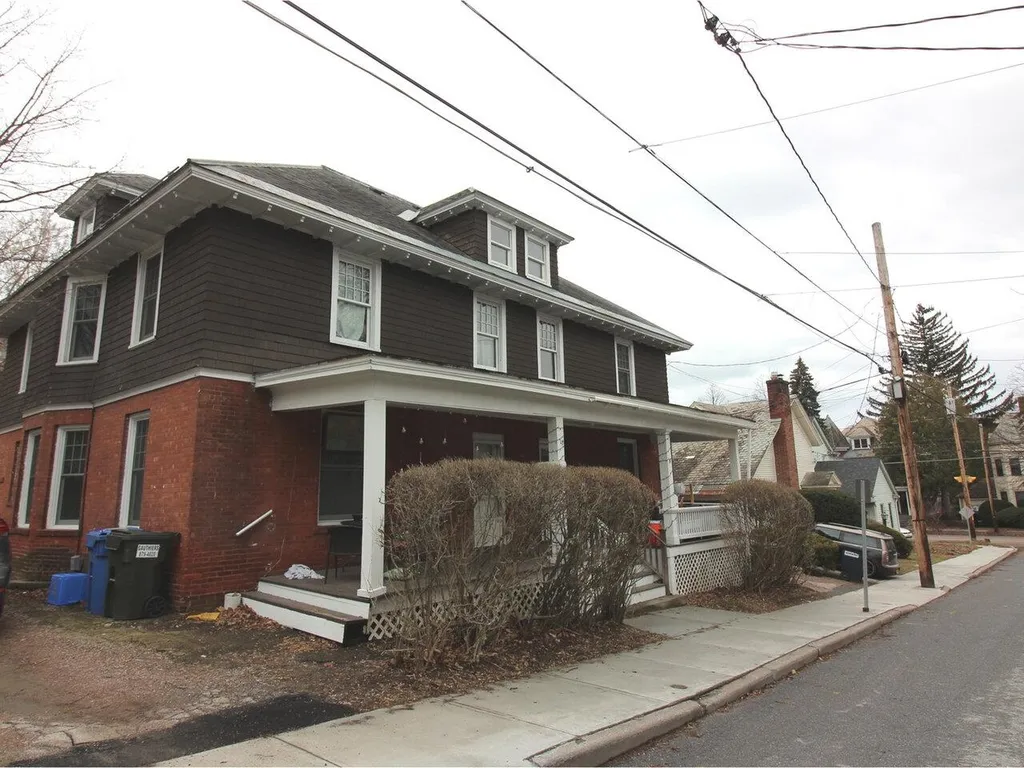 15 & 17 Adsit Court Burlington VT 05401