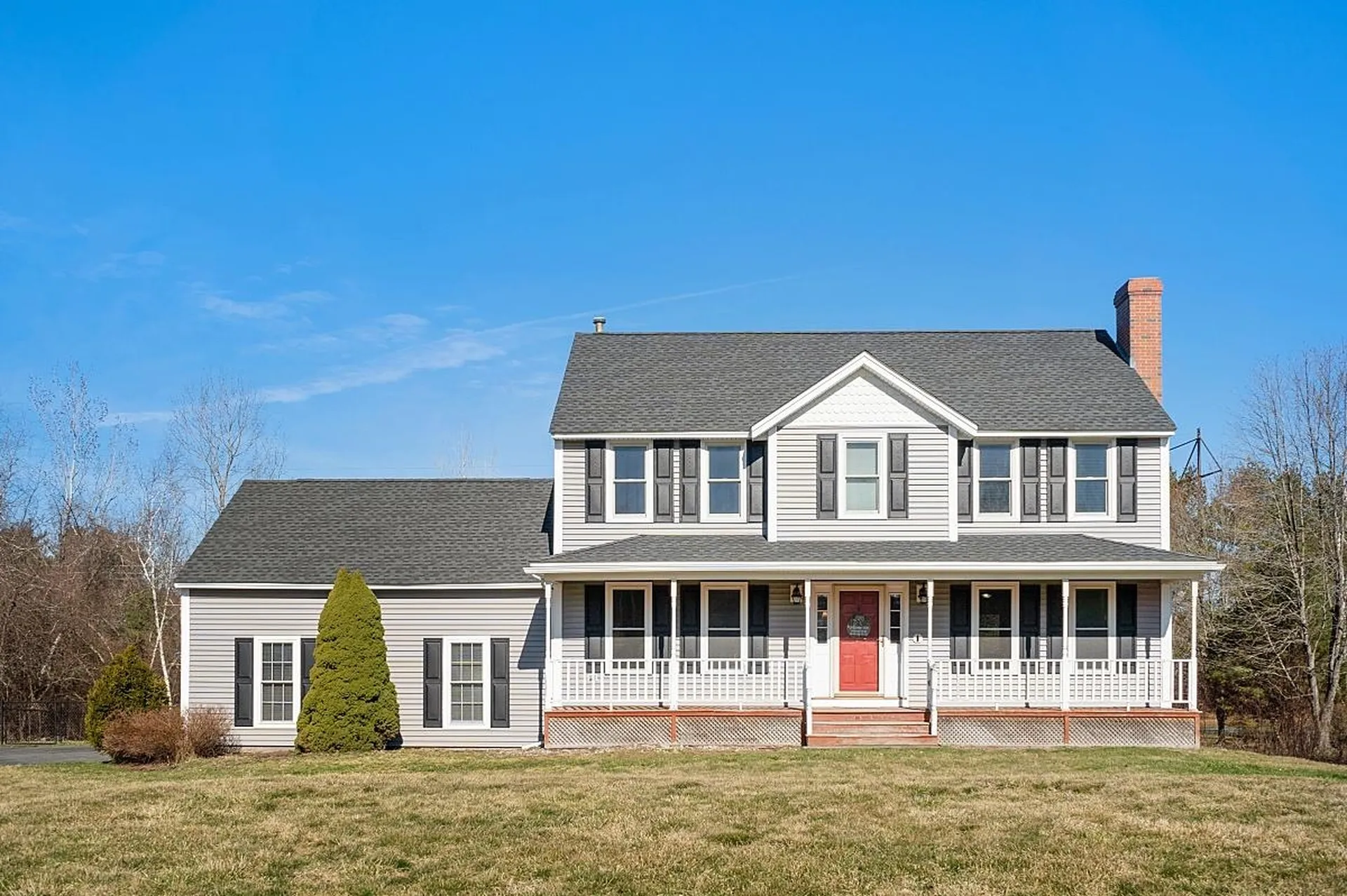 17 Donmac Drive Derry NH 03038