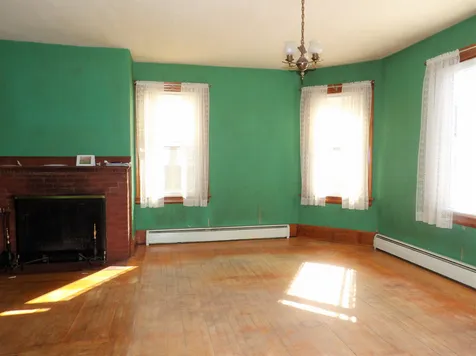 30 Oak Street Franklin NH 03235