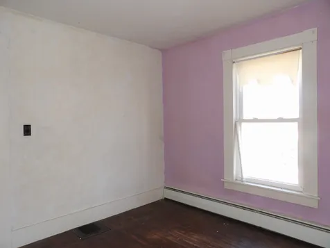 30 Oak Street Franklin NH 03235