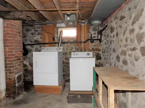 30 Oak Street Franklin NH 03235