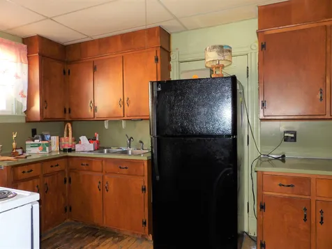 30 Oak Street Franklin NH 03235