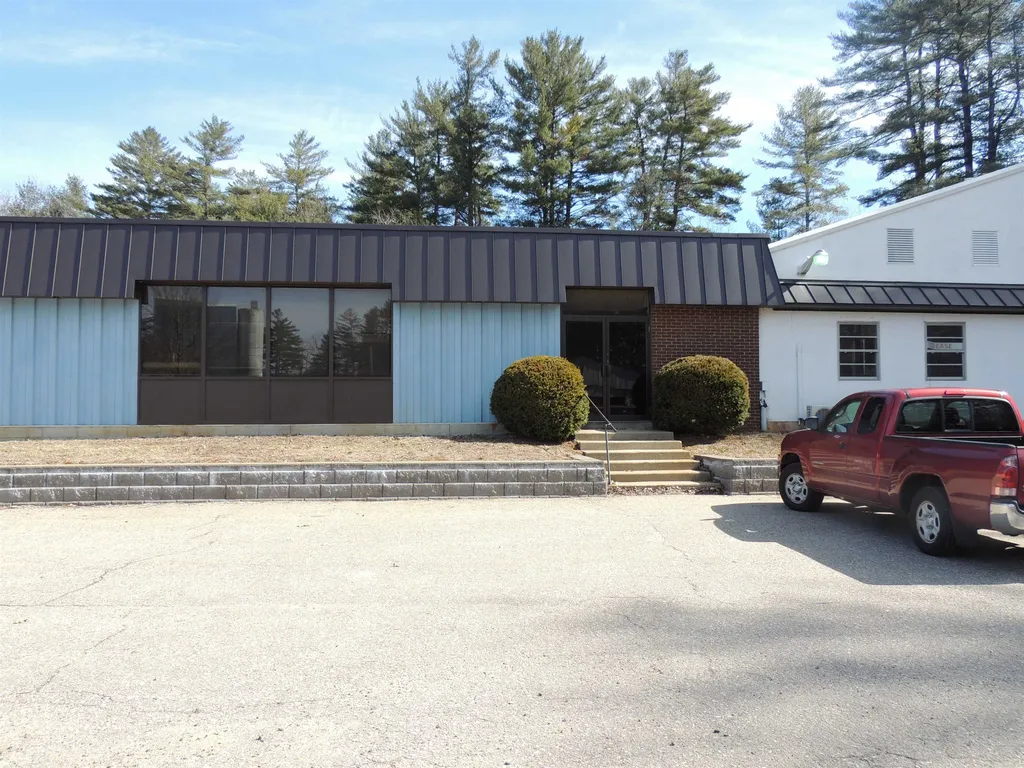 31 Bay Road Sanbornton NH 03269