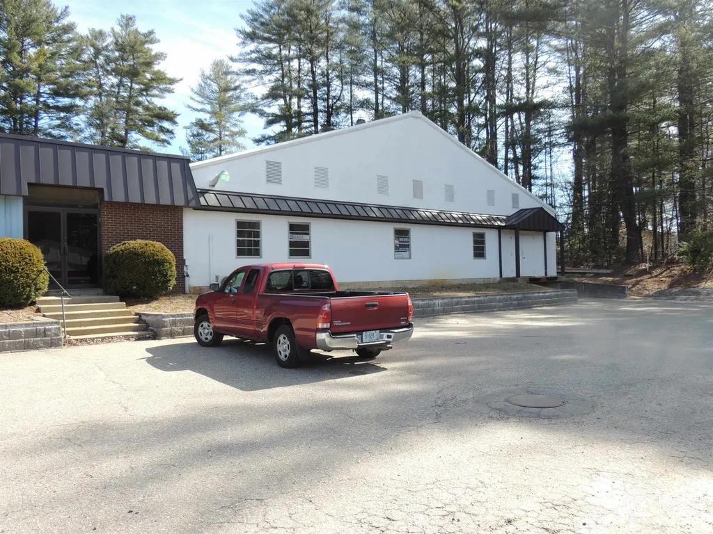 31 Bay Road Sanbornton NH 03269