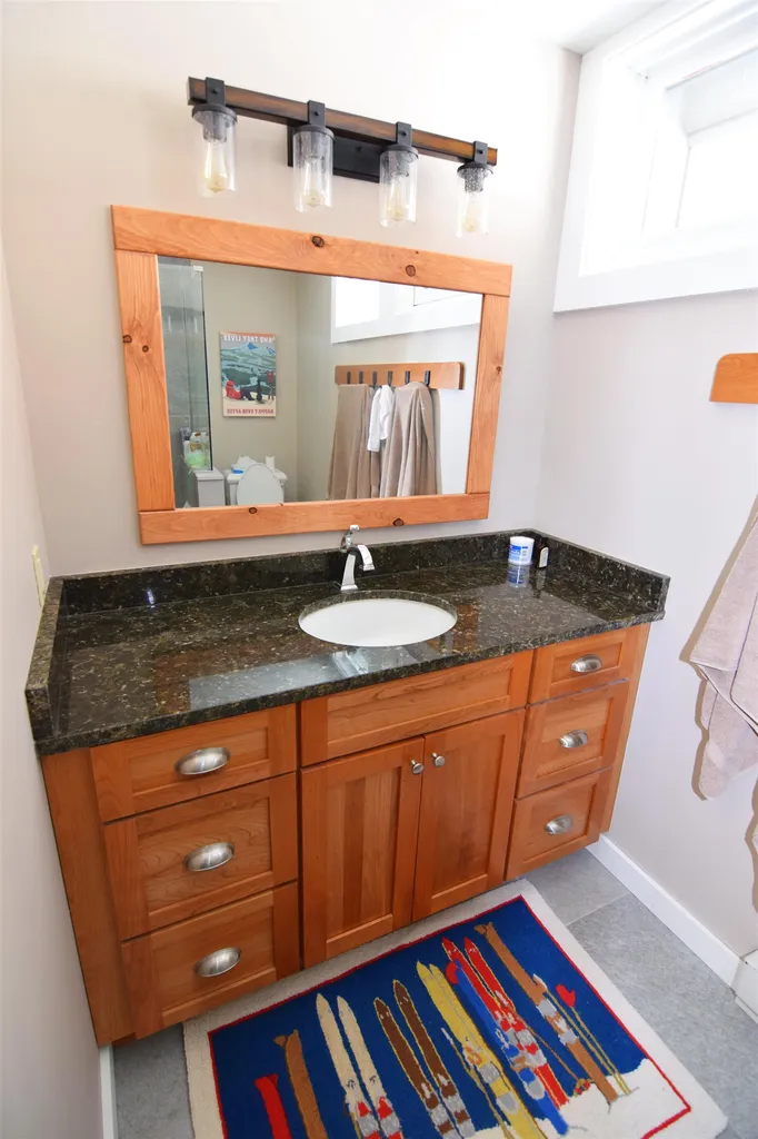 114 Easterly Road Lincoln NH 03251
