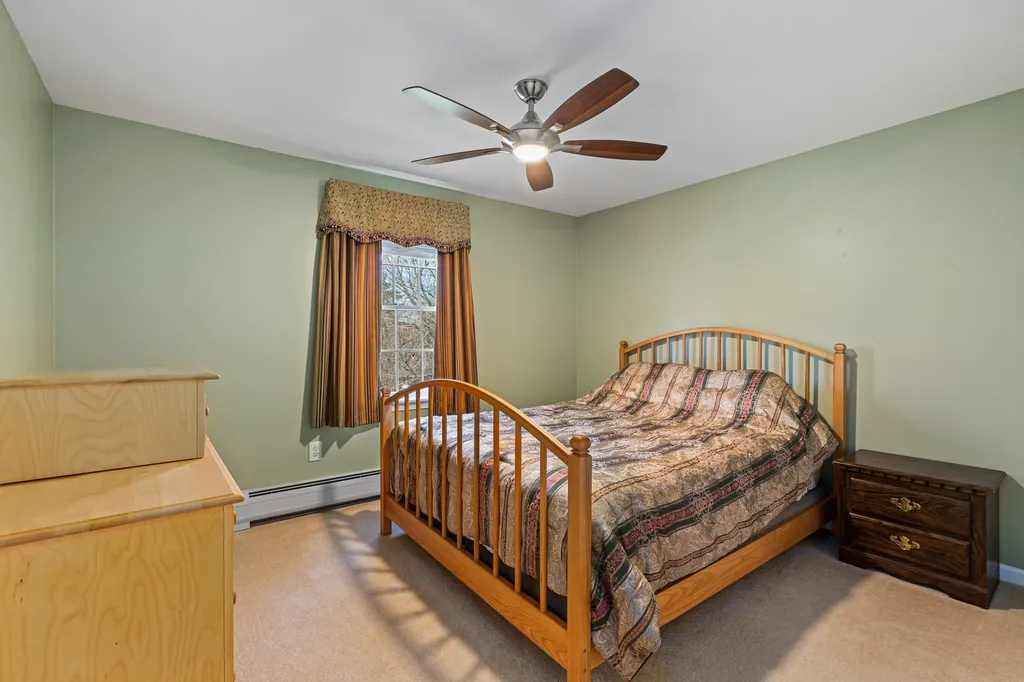 15 William Circle Stratham NH 03885