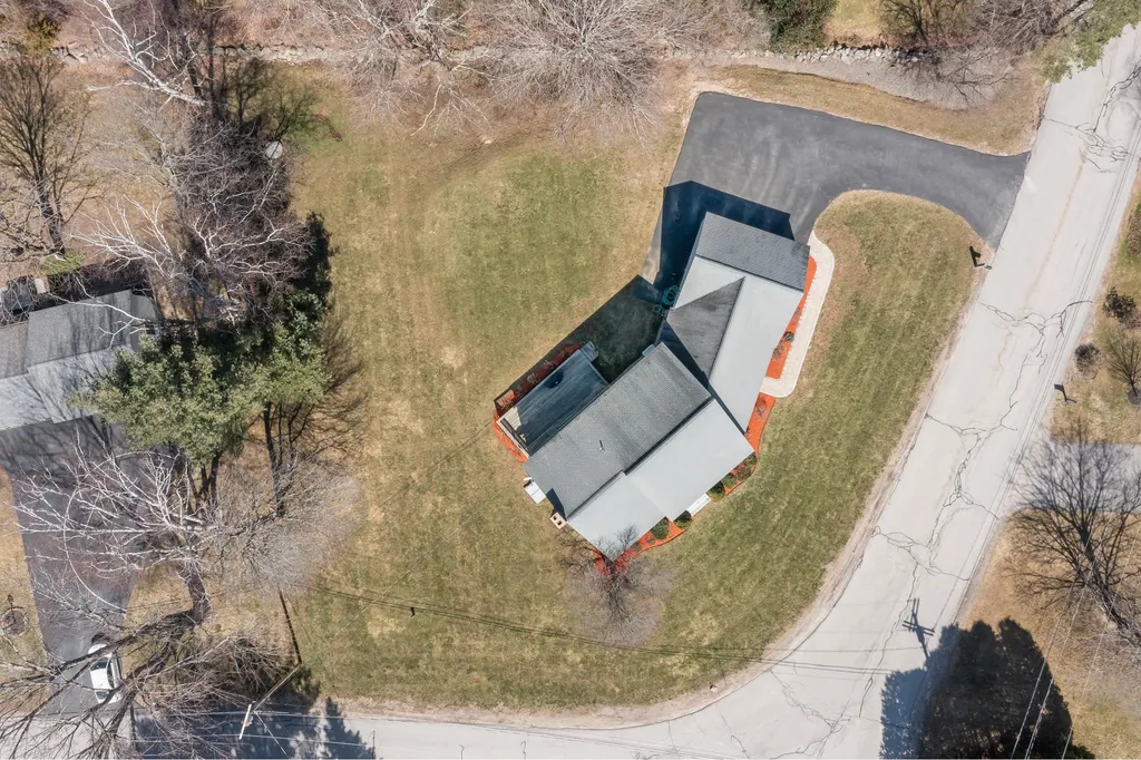 15 William Circle Stratham NH 03885