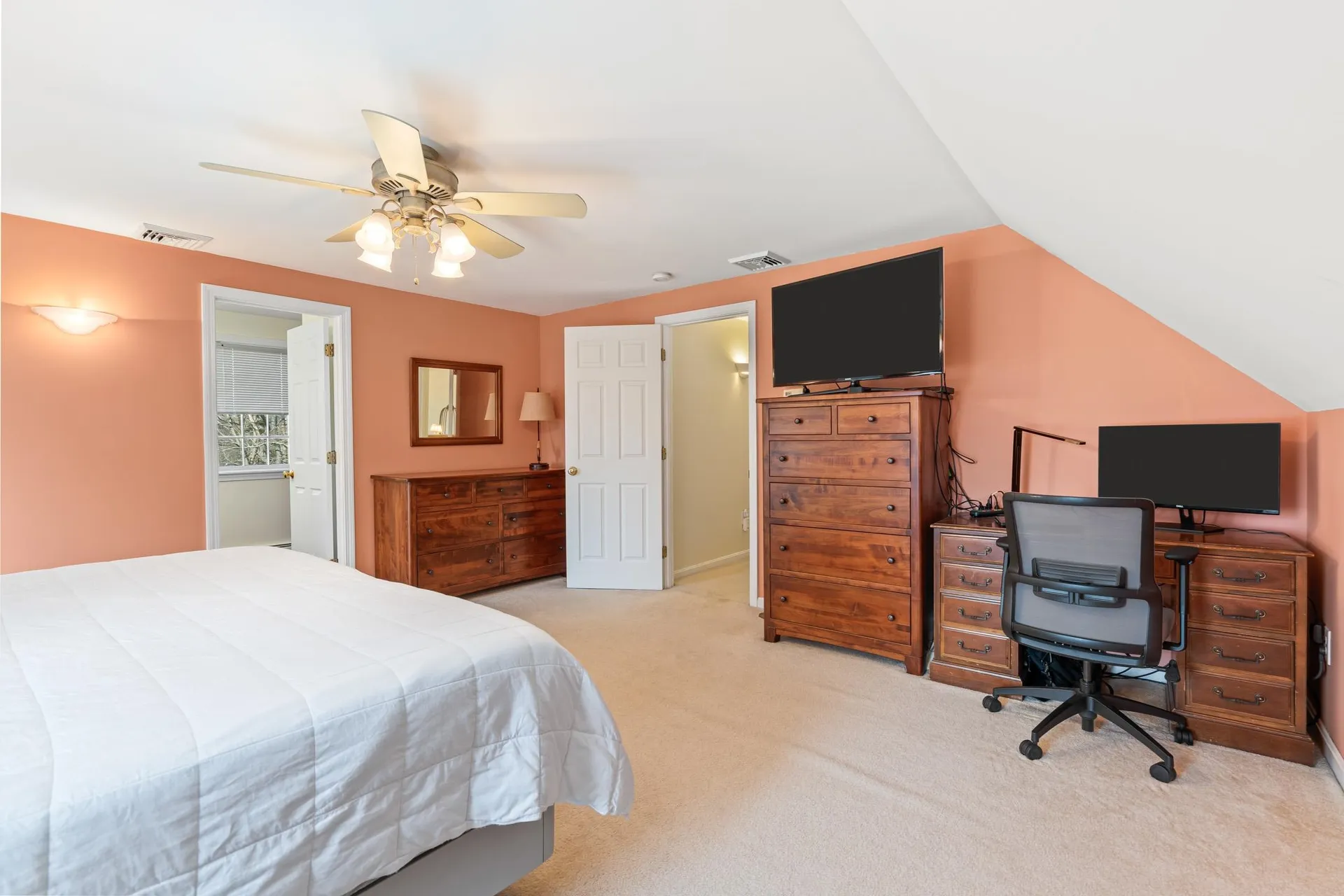 15 William Circle Stratham NH 03885