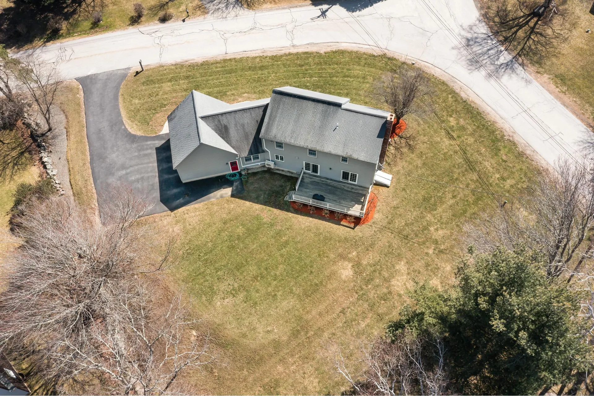 15 William Circle Stratham NH 03885
