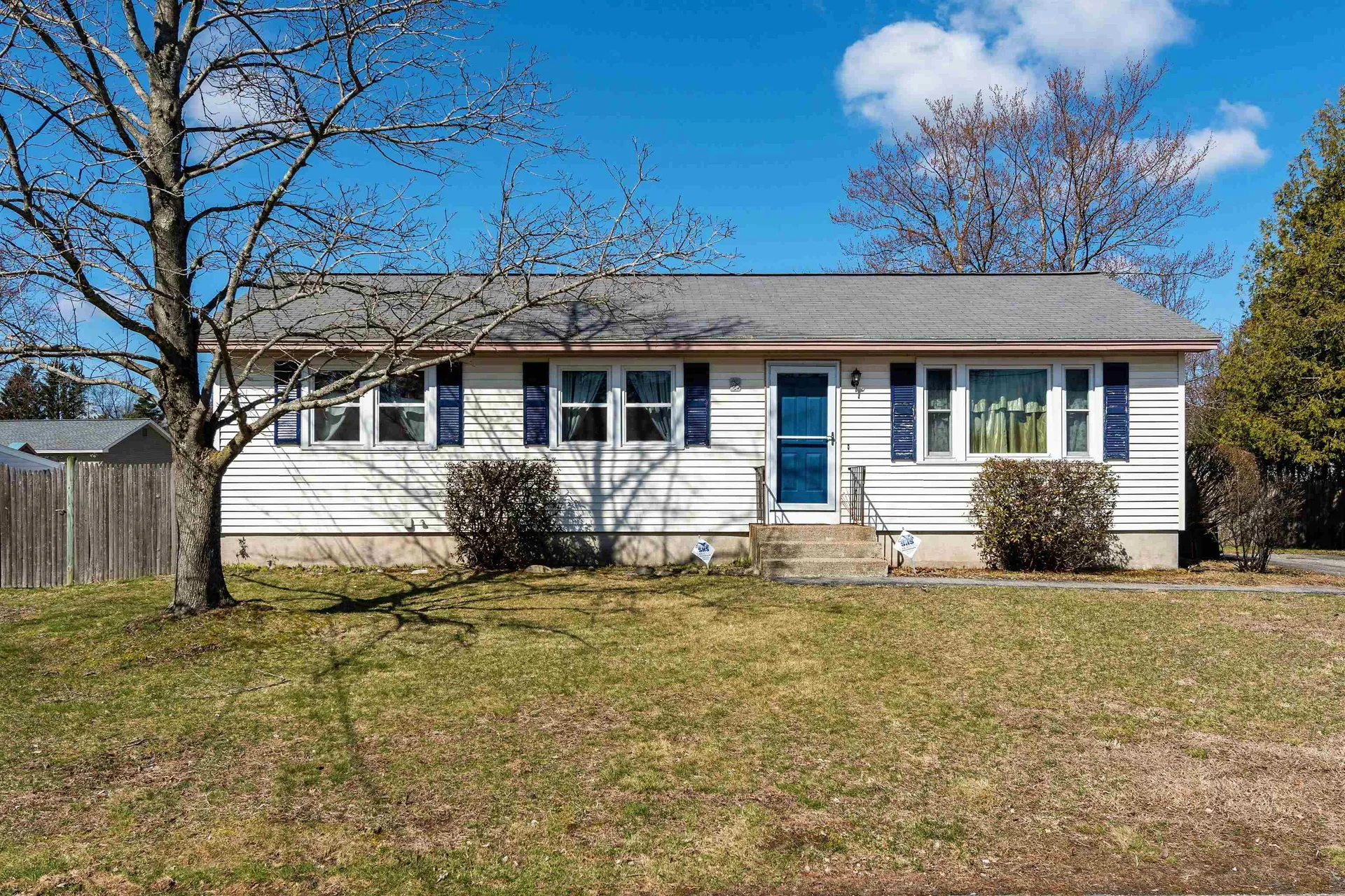 35 Edmond Drive Nashua NH 03063