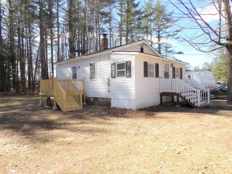 38 Oriole Street Franklin NH 03235