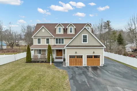 2 Capitol Circle Rochester NH 03867