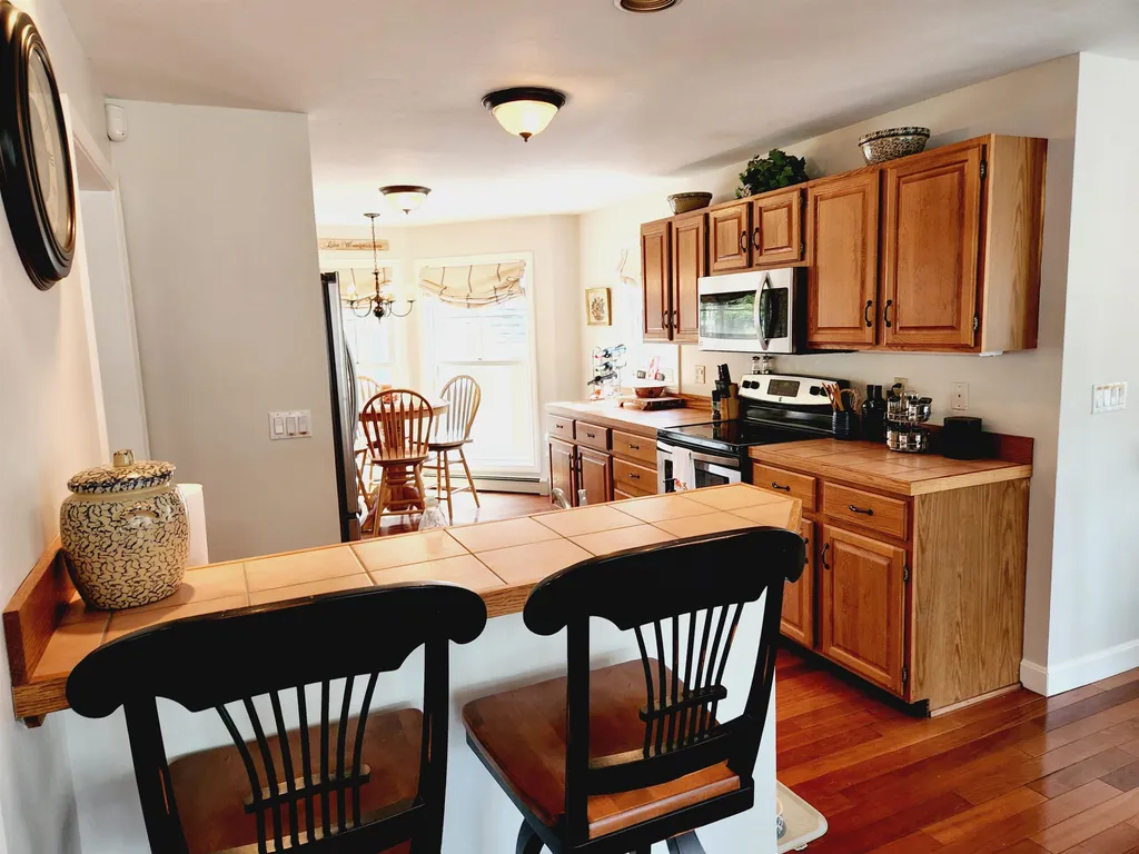 4 Lands End Lane Moultonborough NH 03254