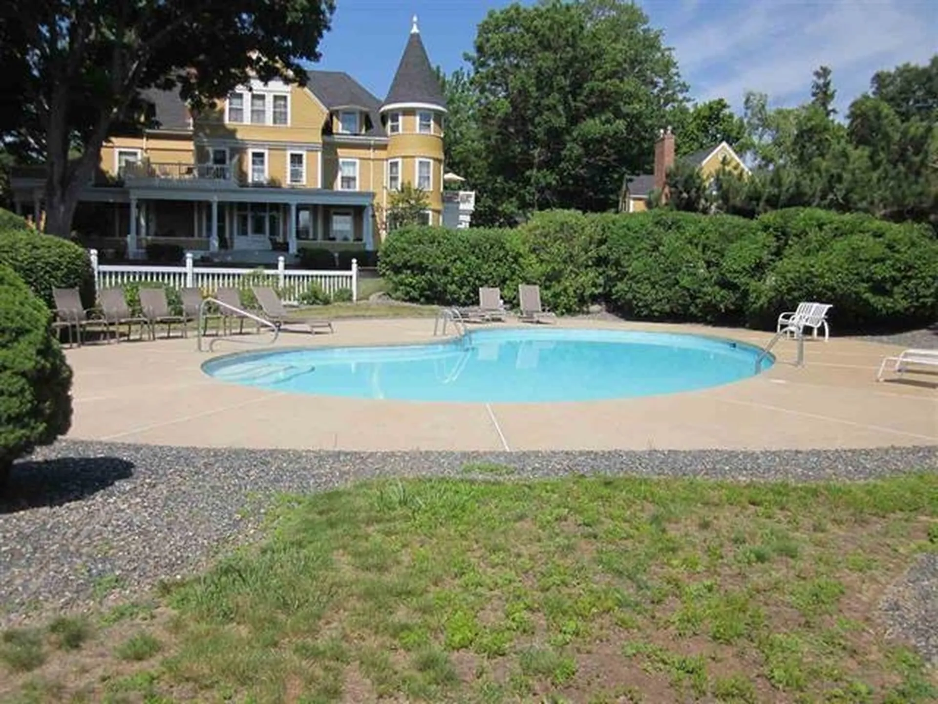 4 Lands End Lane Moultonborough NH 03254