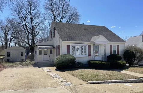 269 Holly Avenue Manchester NH 03103