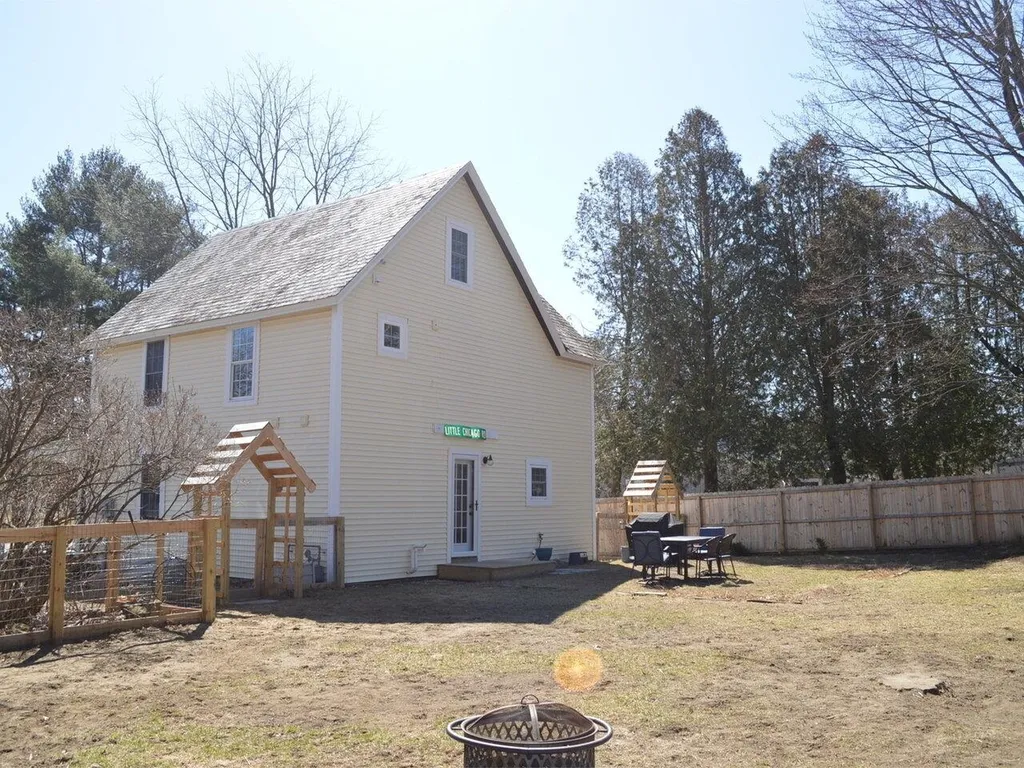 498 Bean Road Colchester VT 05446