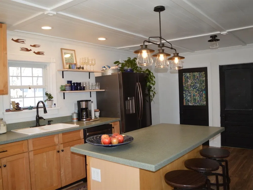 498 Bean Road Colchester VT 05446