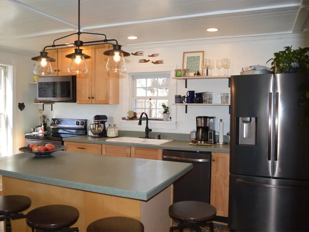 498 Bean Road Colchester VT 05446