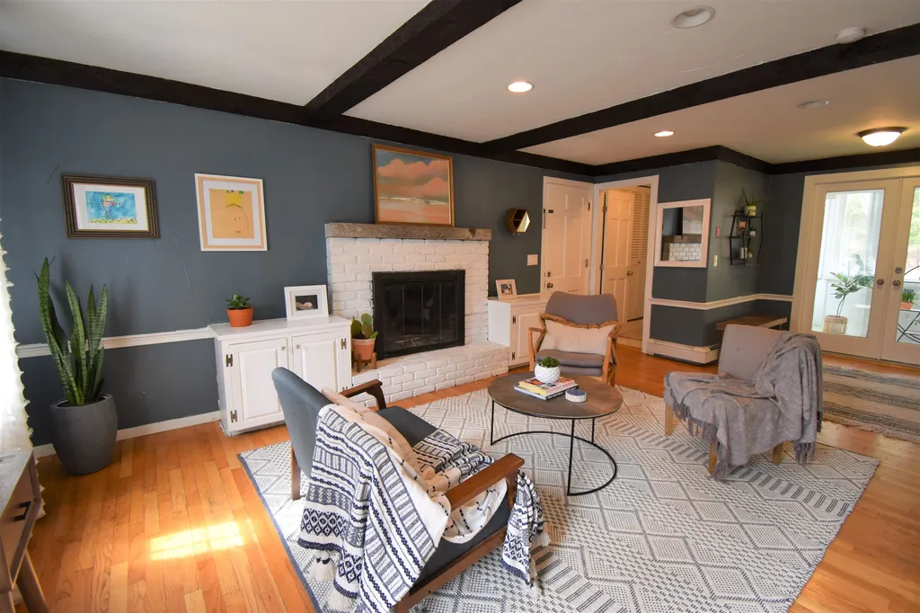10 Woodland Drive Amherst NH 03031