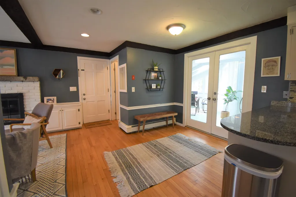 10 Woodland Drive Amherst NH 03031