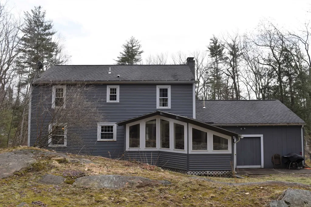 10 Woodland Drive Amherst NH 03031