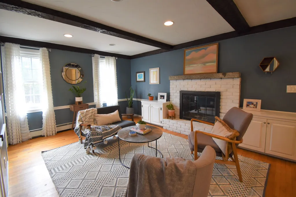 10 Woodland Drive Amherst NH 03031
