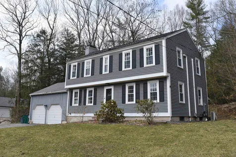 10 Woodland Drive Amherst NH 03031