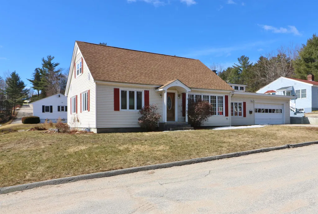 31 Williamson Avenue Berlin NH 03570